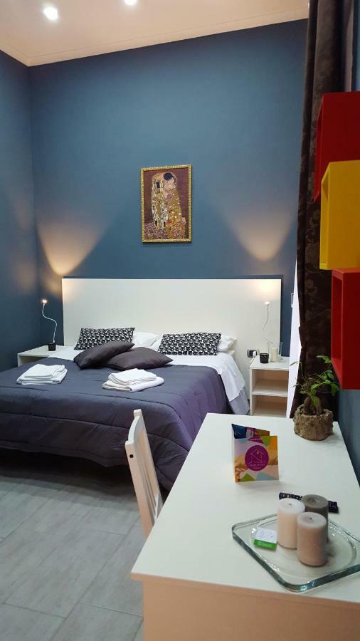 Holiday Naples Art Rooms 외부 사진